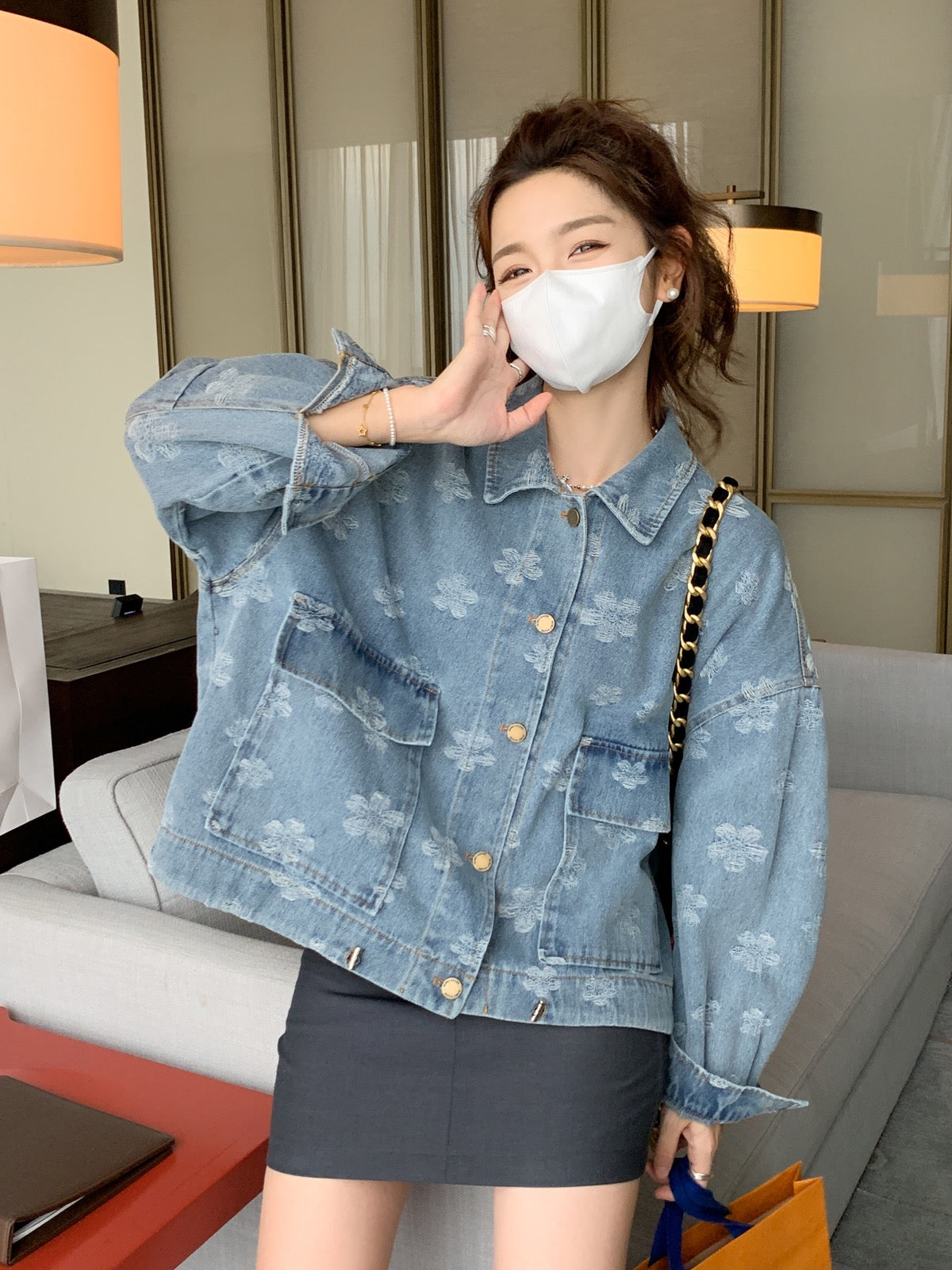 Niche retro denim jacket female spring small man 2023 new loose