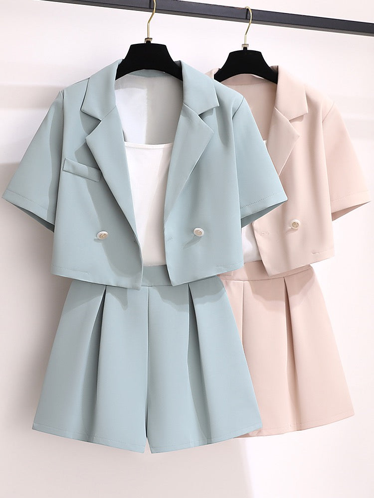 Professional suit suit female summer 2023 new net red small man wears a complete set of high-end shorts two pieces