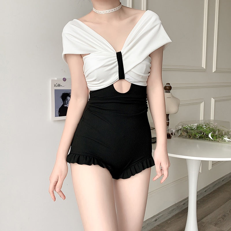 One-piece swimsuit women's 2023 new conservative cover belly slim sexy small chest steel support high waist students hot spring swimsuit