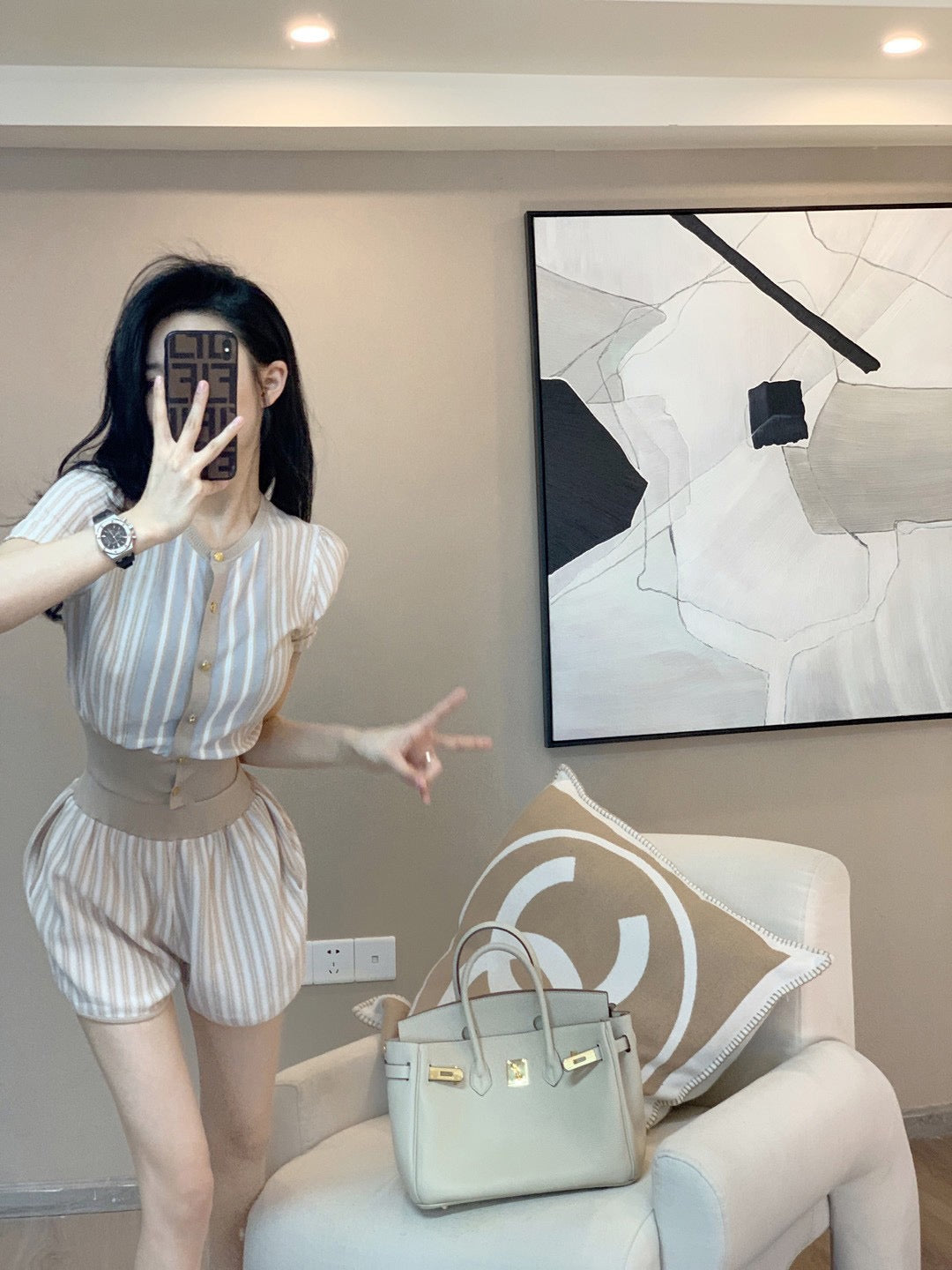 Suit women's summer 2022 new small fragrance style high-end fashion foreign style casual sports shorts two-piece trendy
