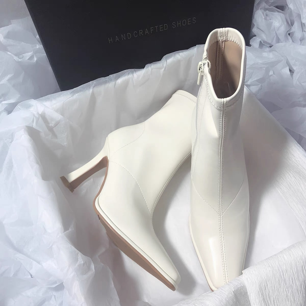 Senyu Haixiang Giant leg-length French high-heeled temperament Korean version of the solid color square head elastic thin and thin short boots