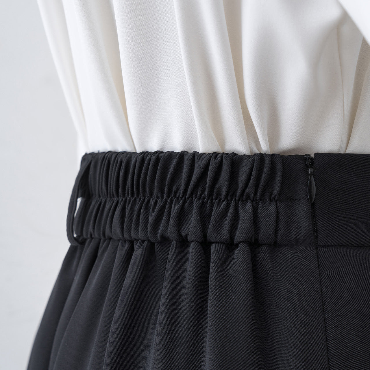 Black pleated skirt 2022 new high waist mid-length a-line skirt women's summer small skirt autumn dress
