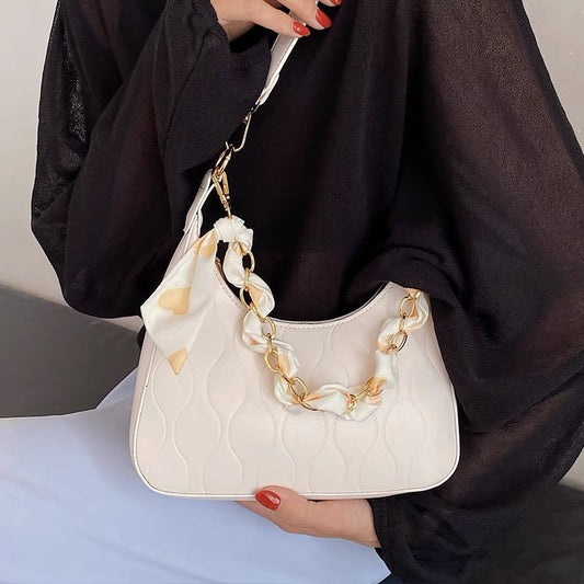 This year's popular small bag women's summer 2022 new fashion all-match messenger chain bag hand-held armpit small square bag
