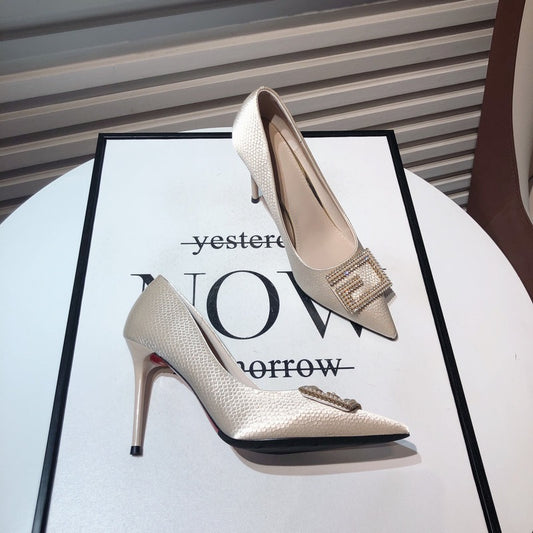 Design sense niche temperament rhinestone square buckle pointed toe high-heeled evening dress shoes Korean version of hot mom fairy style stiletto shoes