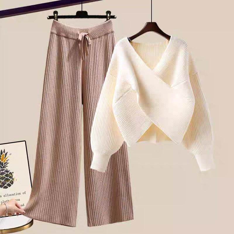 Winter Xiaoxiangfeng gentle wear knitted autumn and winter suit 2022 new women's sweater wide-leg pants two-piece set