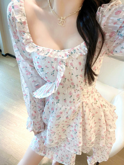Floral dress women's spring and autumn dress 2023 new French temperament square collar slimming irregular lotus leaf edge fairy skirt