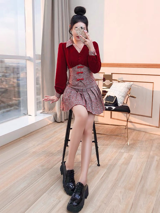 Hot girl suit winter women's clothing 2022 new autumn clothing casual fashion dress short skirt age-reducing beautiful small shirt two-piece set