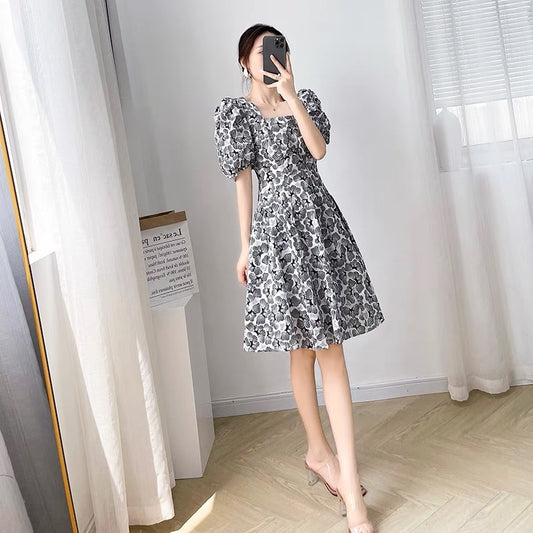 2022 new women's summer loose mid-length ruffled short-sleeved dress women's white puff sleeve doll skirt