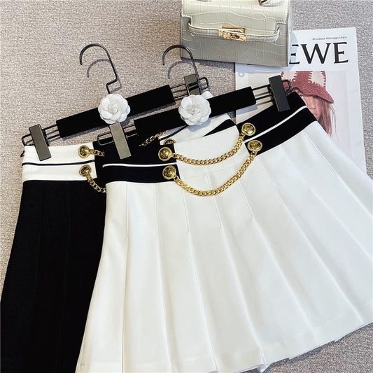 2022 summer new all-match age-reducing girls college style metal chain edging high waist slim pleated skirt women 1636