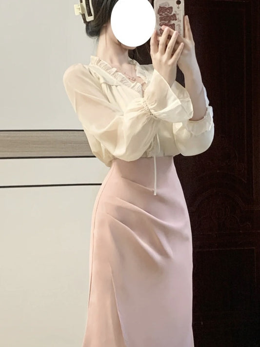 Early spring new French style gentle wind ruffled puff sleeve v-neck shirt ladies temperament chic long-sleeved top