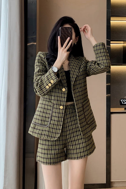 High-end plaid suit jacket female spring and autumn 2022 new small casual suit shorts two-piece suit