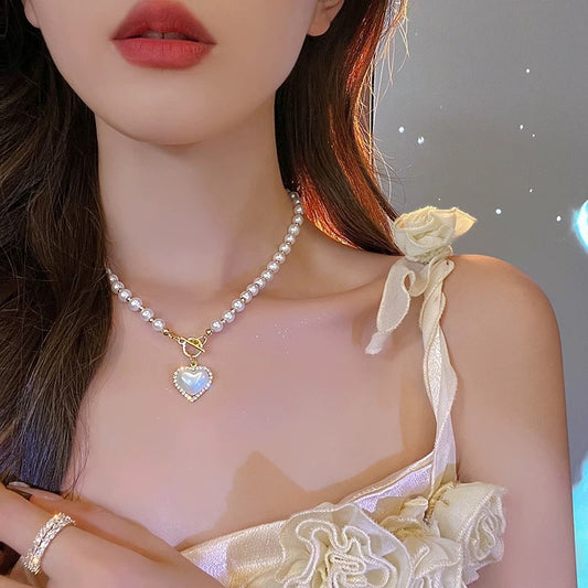 Pearl necklace women's light luxury love 2021 new trendy niche design clavicle chain fashion sense 2022 necklace