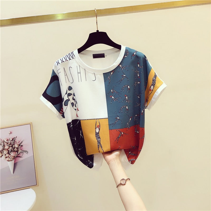 2022 early autumn new European station t-shirt women's short-sleeved foreign style top design sense niche European chiffon small shirt trend