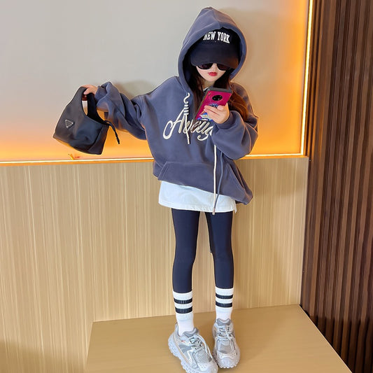 Children's clothing 2022 autumn and winter new girls' polar fleece thickened sweater jacket children's winter tops fashionable western style