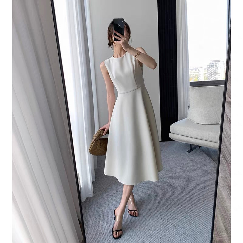 Guoge custom sleeveless dress 2022 summer new high-end sense waist slim temperament goddess fan round neck dress