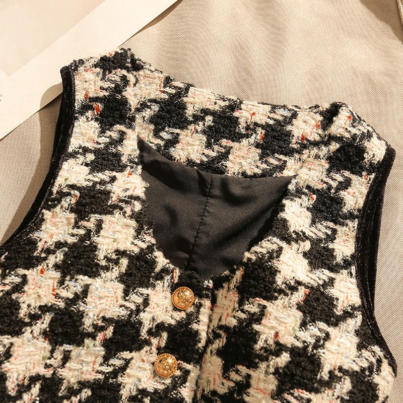 Small fragrant wind vest 2022 new houndstooth vest shoulder vest women wear shirts layered outside with sleeveless V-neck tops