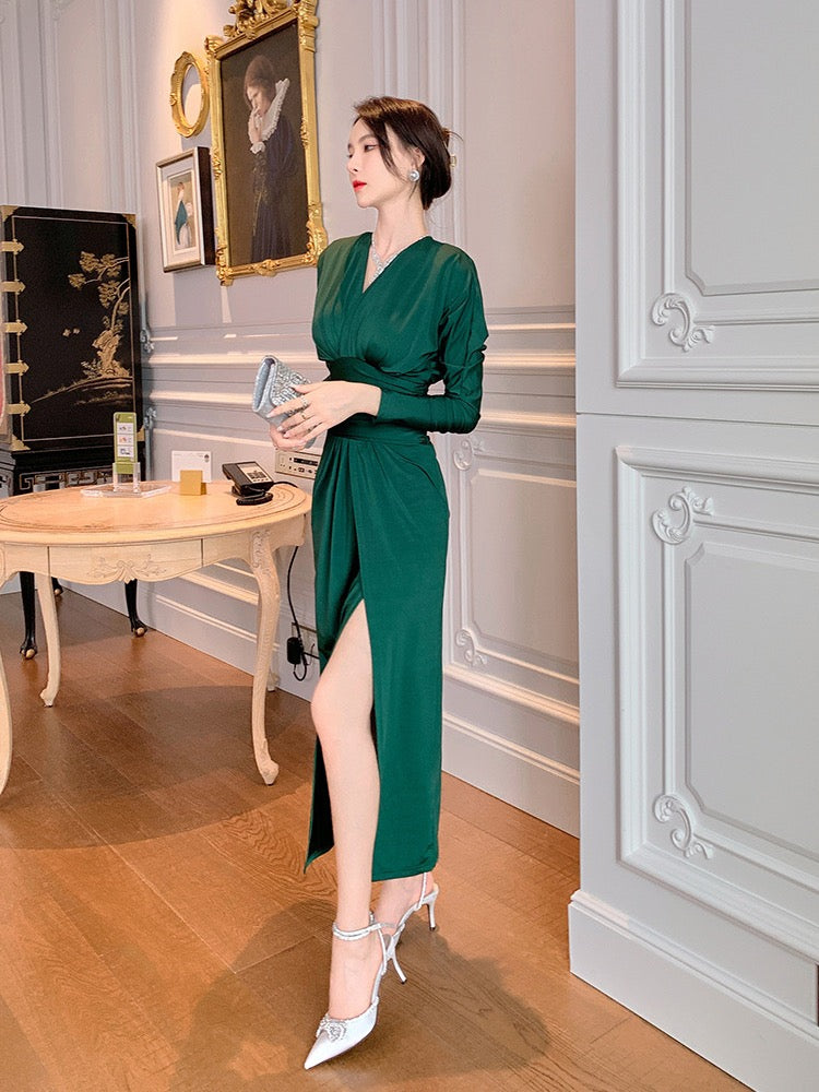 European Station Red Dress Women 2022 New Autumn French Temperament Advanced Sense Waist Slim V-Neck Long Dress