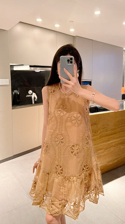 BETTER LS Women's Wear 2023 New High-End Temperament French Sleeveless Dress Hollow Slim Lace Skirt