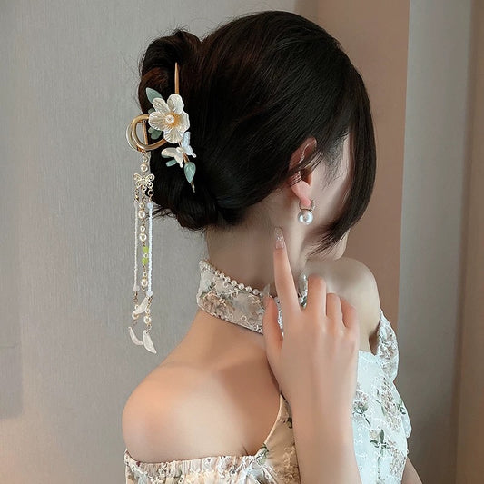 Hanfu clip back head grab clip retro flower tassel step hairpin female pearl antique headwear shark clip female