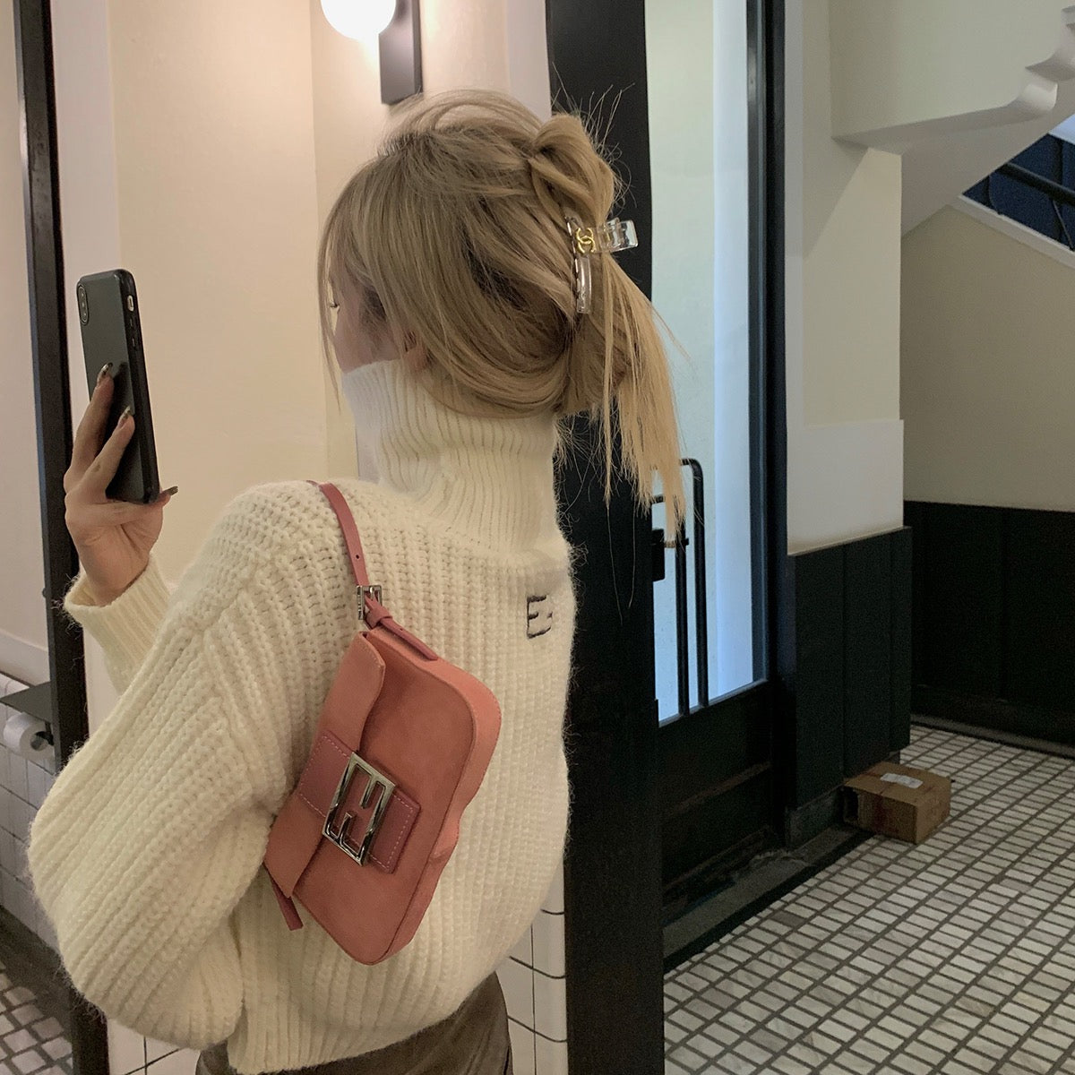 Good Morning Fan Fan Embroidered Turtleneck Cropped Sweater Women's Lantern Sleeves Loose and Age-Reducing Inner Wear Warm Design Tops