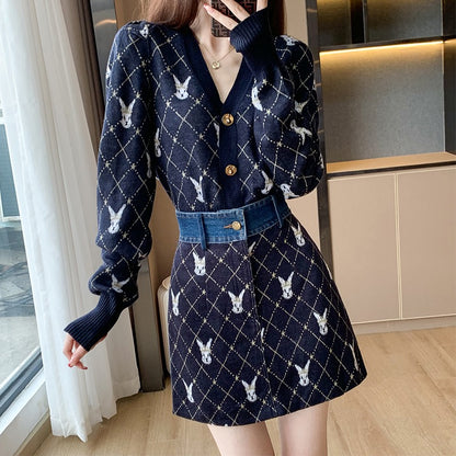 Autumn clothes 2022 new ladies' small fragrance style foreign style Hong Kong style suit women's retro chic internet celebrity fashion two-piece set