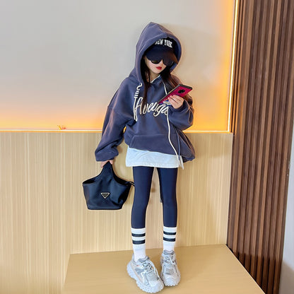 Children's clothing 2022 autumn and winter new girls' polar fleece thickened sweater jacket children's winter tops fashionable western style
