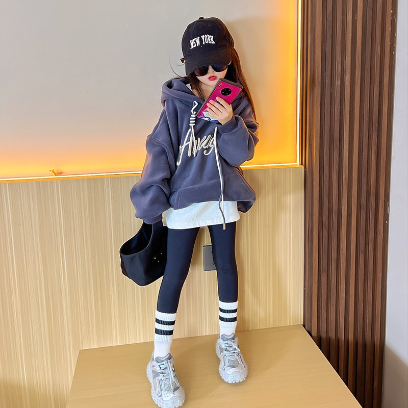 Children's clothing 2022 autumn and winter new girls' polar fleece thickened sweater jacket children's winter tops fashionable western style