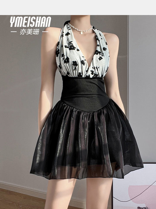 Yimeishan Hot Spring Swimsuit Women's 2023 New Explosive Style High-end Slim Siamese Sexy Hanging Neck Pure Desire Style