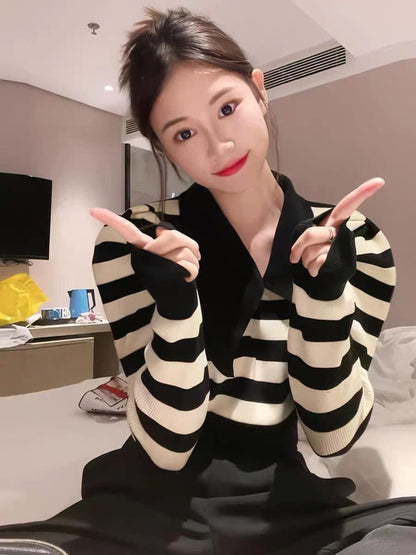 Lapel striped puff sleeve knitted sweater women's autumn French niche design sense polo shirt fashion western style long-sleeved top