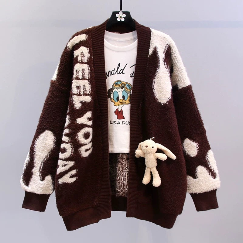 Japanese cartoon alphabet sweater jacket women's autumn and winter 2022 new loose and lazy style fashion age-reducing knitted cardigan