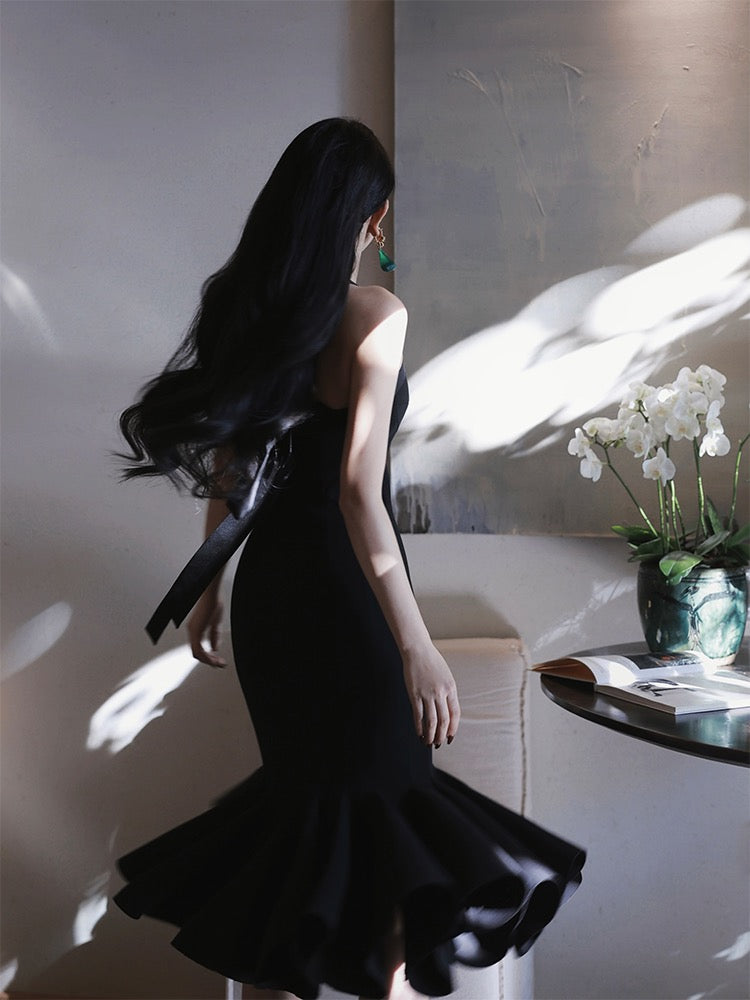 Xiaoli swaying wind chimes black sling bag hip dress autumn and winter 2022 with French advanced sexy mermaid skirt