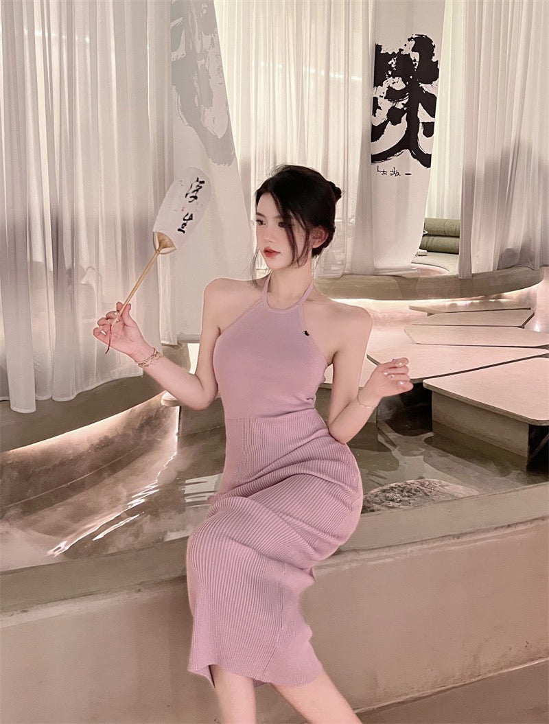 Dress women's Korean version slim and thin sexy halter neck skirt 2023 summer new pure desire knit wrap hip dress
