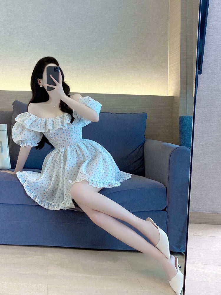 Small floral dress women's summer 2022 new high-end temperament French square collar sweet puff sleeve a-line skirt 2031