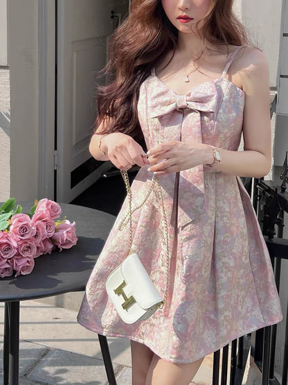 Q women's family oil painting / limited new bow dress embossed two-wear pink floral suspender skirt