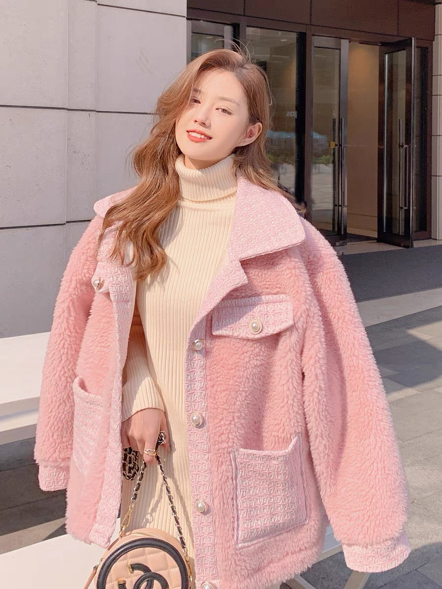 Pink lambswool coat women's autumn and winter short style small man 2022 new thickened Korean version loose fur integrated trend