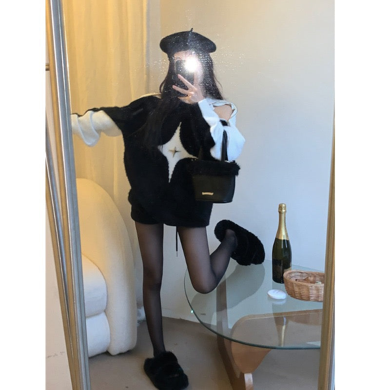 Lazy style retro round neck design off-the-shoulder knitted sweater women's autumn and winter mid-length loose sweater niche top