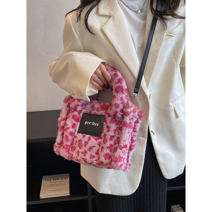 Autumn and winter plush bag women 2022 new trendy fashion zebra print handbag high-end sense all-match plush messenger bag