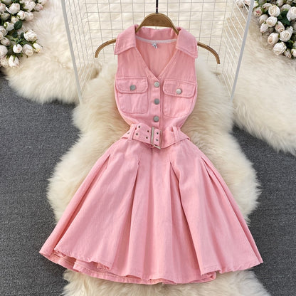 Summer hot girl sexy denim skirt design sense hanging neck waist short section small a-line fluffy pleated dressy