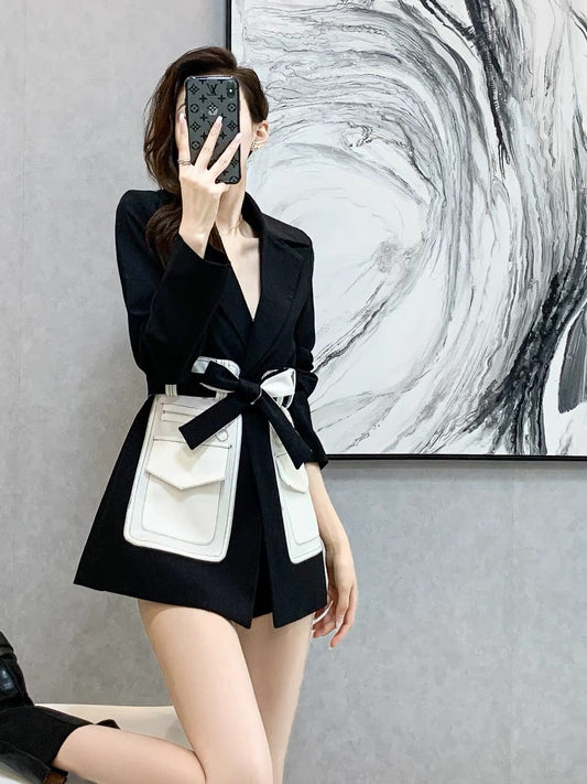 2022 spring and autumn new French retro Hepburn style waist and thin high-end design sense niche fried street suit jacket