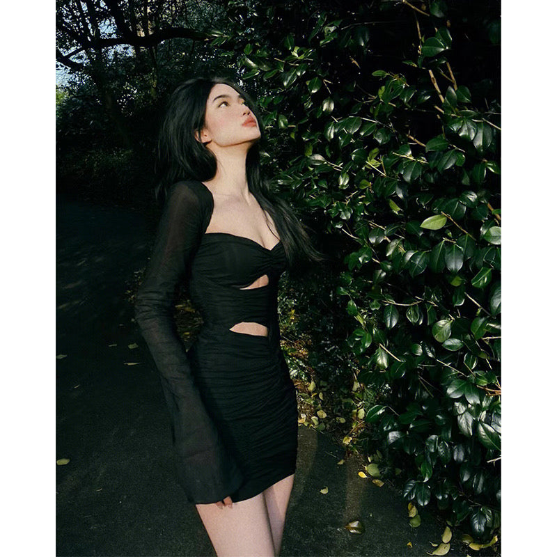 Black Slim Dress Temperament Goddess Fan 2022 Autumn New Style Hollow Design Sense Niche Skirt Short Section