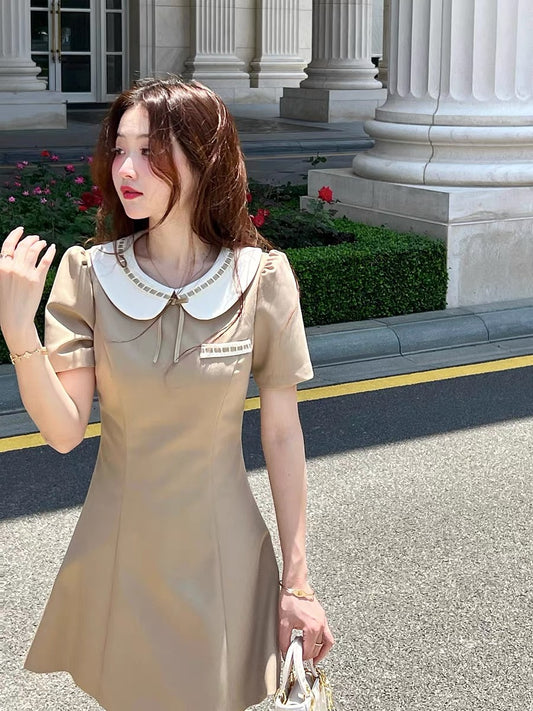 Q women's home London holiday / bright line design dress niche high-end chic light luxury small short skirt