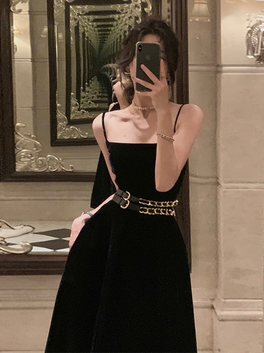 Hong Kong style retro velvet suspender dress female autumn and winter sexy birthday party chic Hepburn style dress skirt