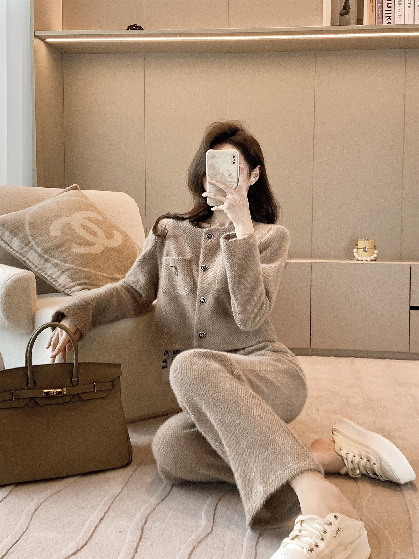 High-end small fragrance suit women's clothing 2022 new autumn and winter celebrity temperament fashion wide-leg pants two-piece western style