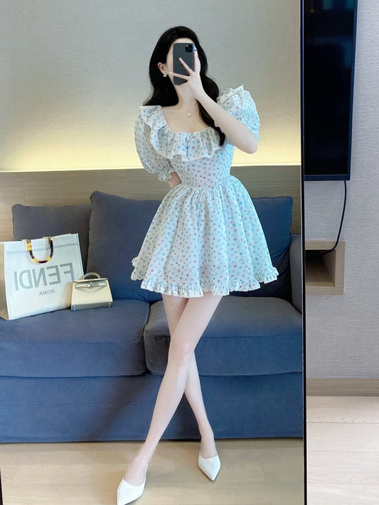Small floral dress women's summer 2022 new high-end temperament French square collar sweet puff sleeve a-line skirt 2031