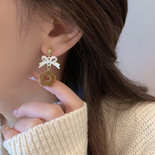 Autumn and winter new earrings bow earrings women's velvet milk tea color high-end sense niche design net red temperament earrings