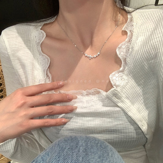 Exquisite zircon star necklace women's light luxury niche design high-end clavicle chain ins simple cold style accessories