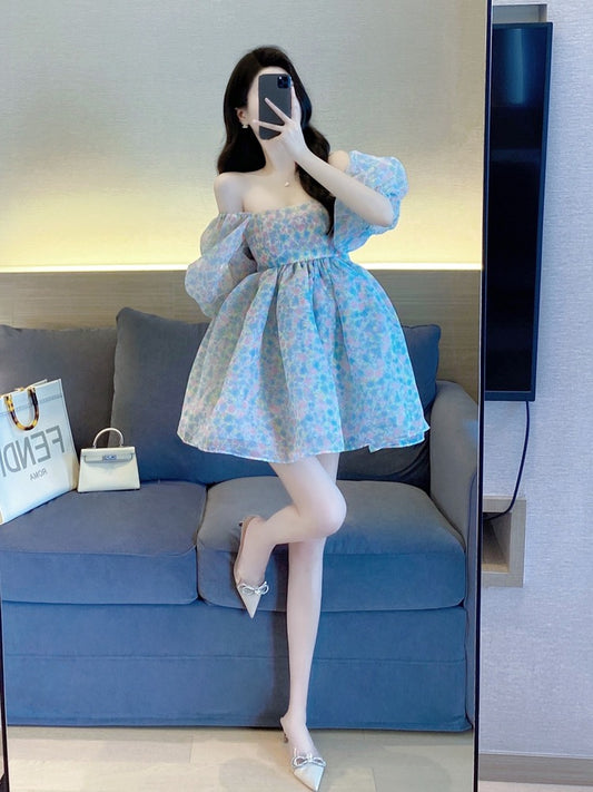 Floral dress women's summer 2022 new temperament lady French square collar puff sleeves sweet a-line princess dress 2035
