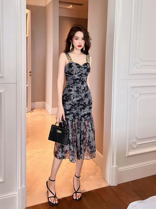 European station hot girl mesh sling mermaid skirt summer pleated slim slim sexy seaside holiday dress female 1670