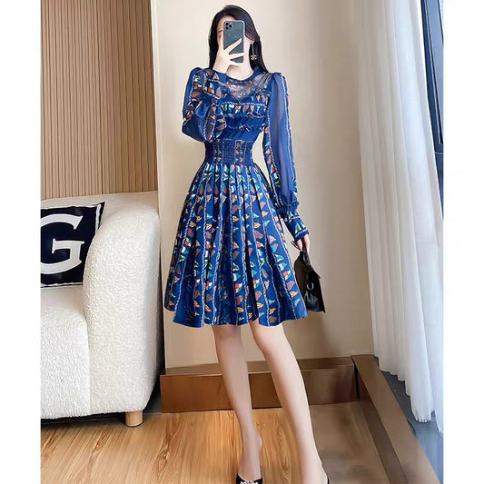 2022 new autumn high-end women's clothing cold wind autumn long-sleeved floral dress temperament goddess fan skirt