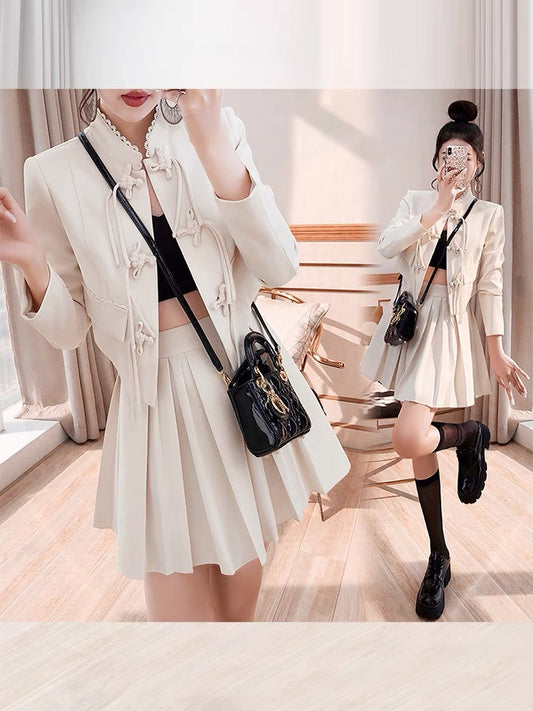 Sweet milk suit small women's clothing 2022 new winter short skirt two-piece Chinese cute sweet autumn suit